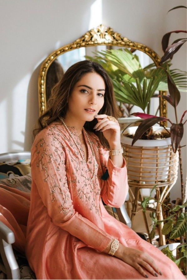 Surbhi Sethi Dua in Salmon Zayra Kurta Set