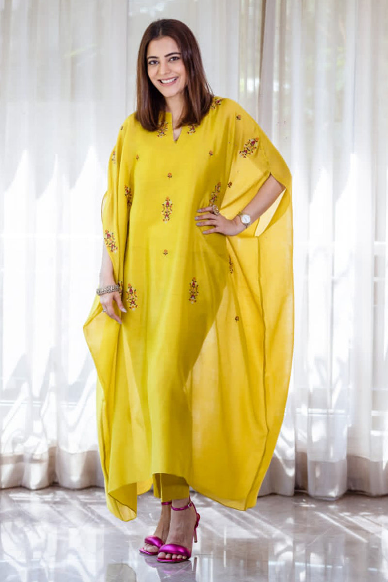 NISHA AGGARWAL in LIME ASMEE KAFTAAN SET