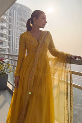 GAURI MEHTA IN SUNHERI ZEENAT ANARKALI SET