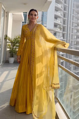 GAURI MEHTA IN SUNHERI ZEENAT ANARKALI SET