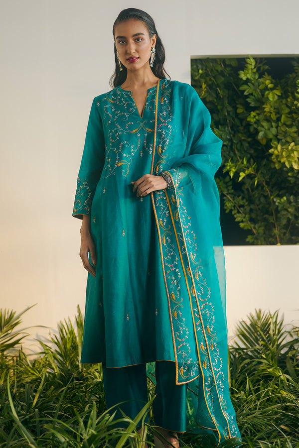 Aarohi Kurta Set