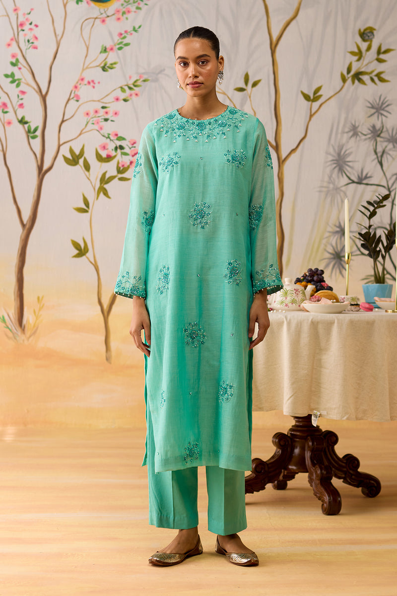 VEDIKA KURTA SET