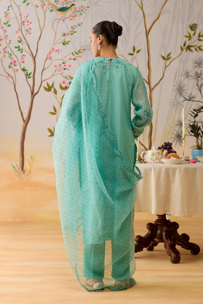 VEDIKA KURTA SET