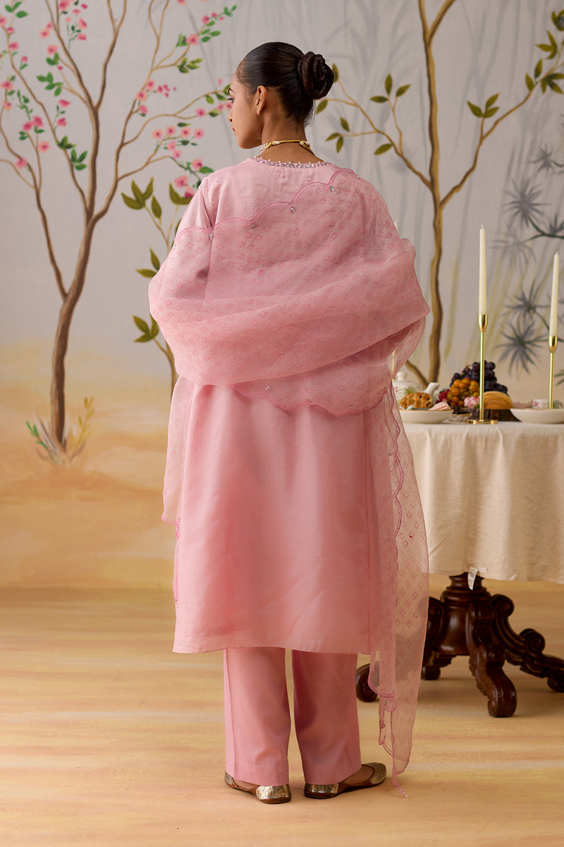 ZUNAIRA KURTA SET