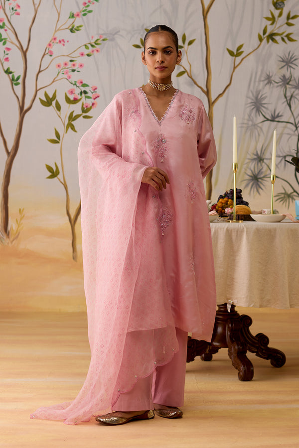 ZUNAIRA KURTA SET