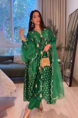 Aishani P Maini  in Mahira Kurta Set