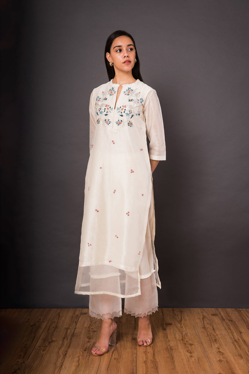 chinese dress ladies Black Layered Kurta Set for Women with Flared Pants main image 0