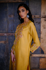 SUNHERI MUMTAZ KURTA SET