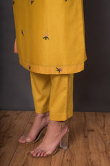 Sunheri Parinda Kurta set