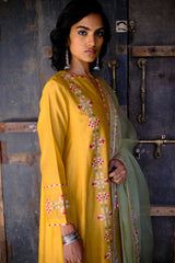 SUNHERI TULIKA KURTA SET